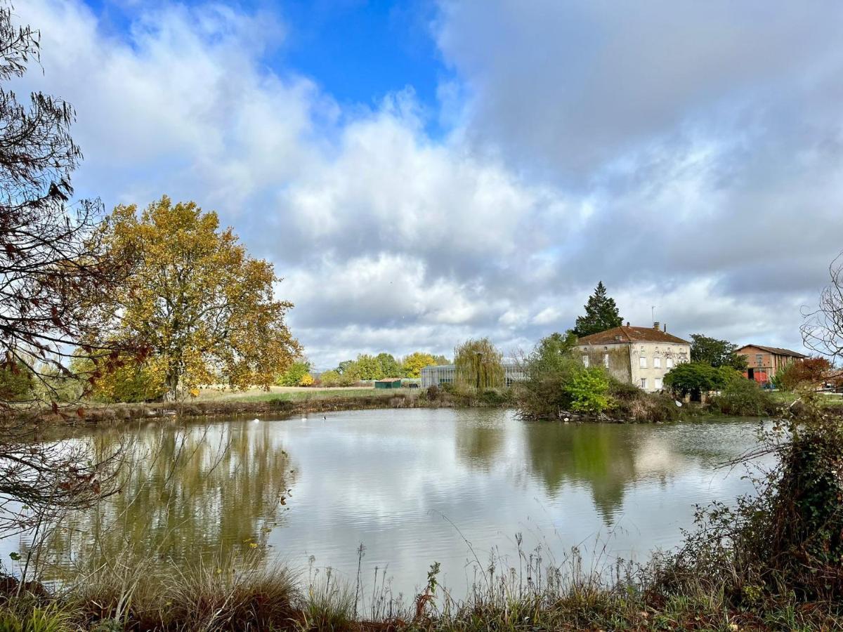 Le Parc De Gouts Villa Aiguillon Exterior photo